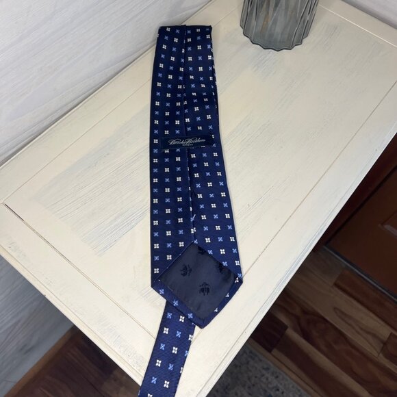 Brooks Brother Makers - Silk Tie - Picture 2 of 9